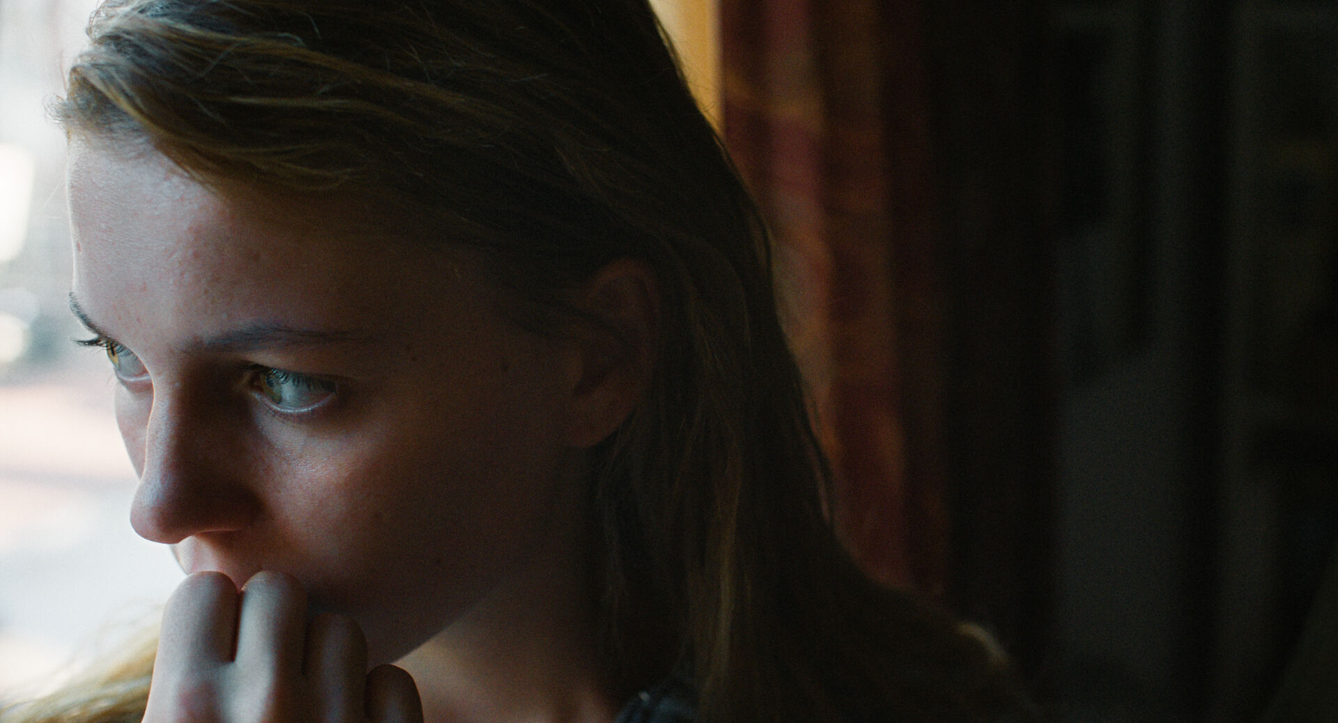 A-Family_st_9_jpg_sd-high