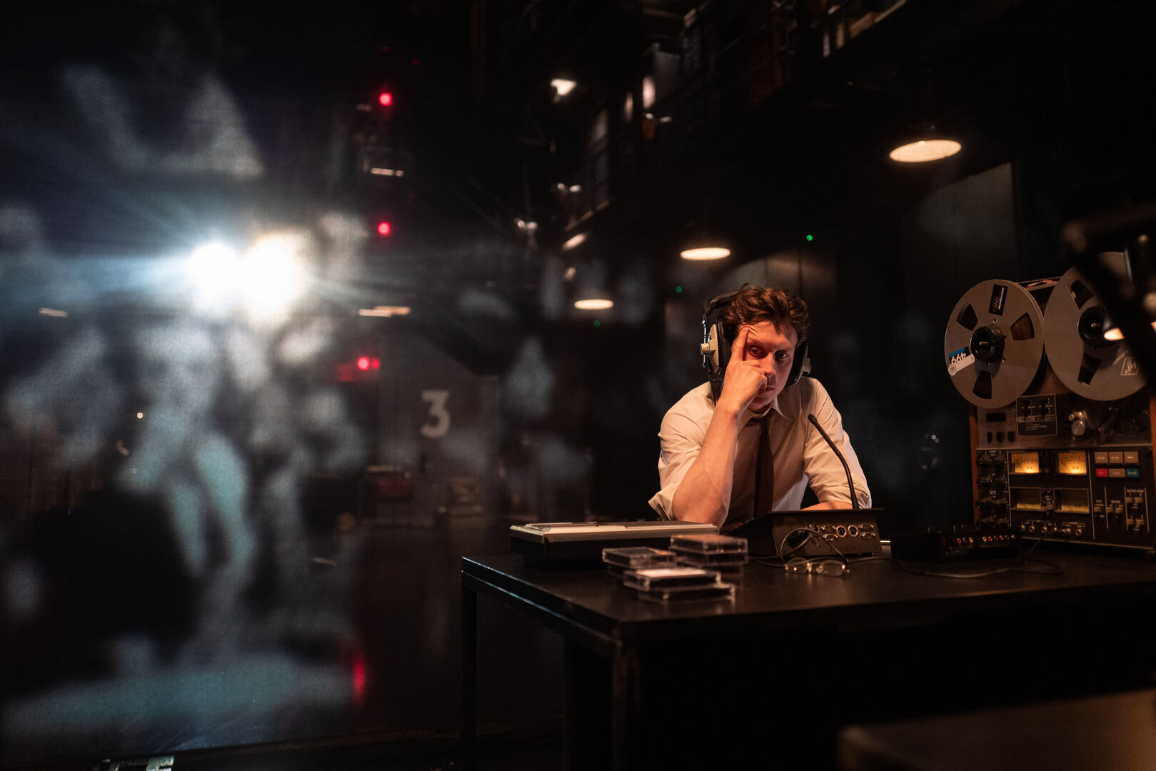 Broken-English_st_3_jpg_sd-high_fotograaf-Joseph-Lynn