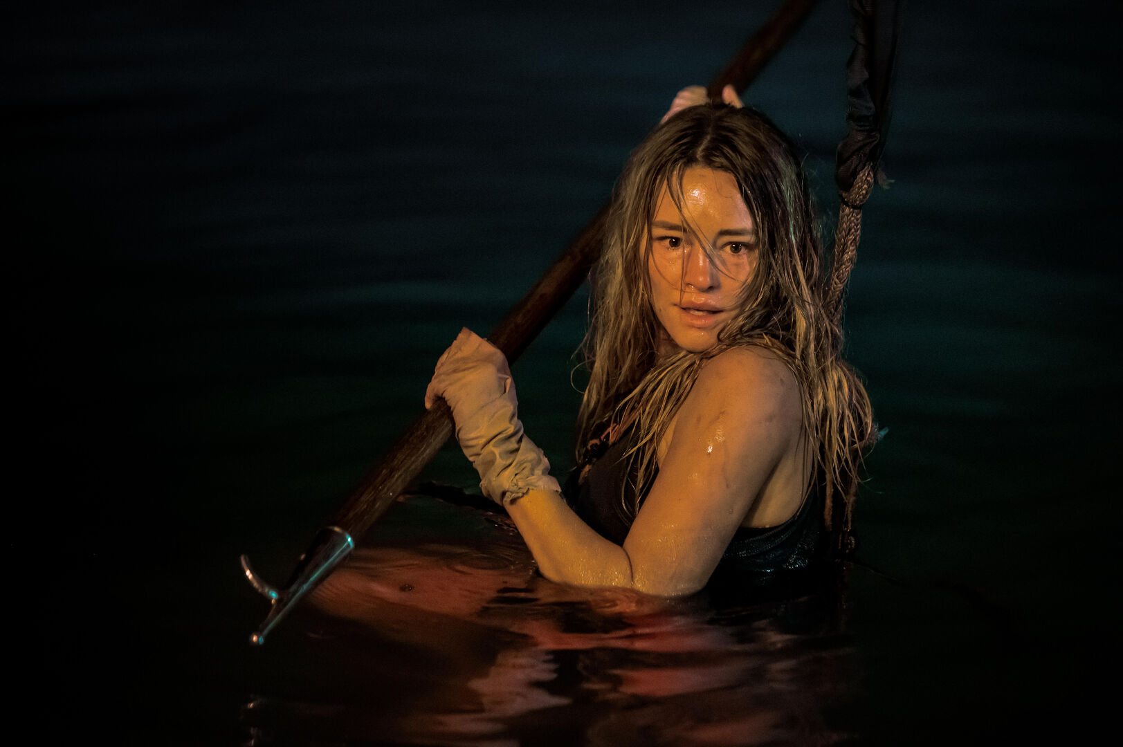 Dangerous-Animals_st_1_jpg_sd-high_Photo-by-Mark-Taylor