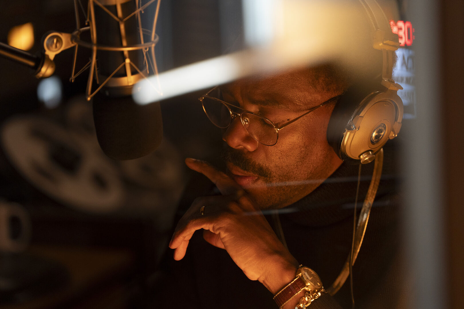 Dead-Man-s-Wire_st_7_jpg_sd-high