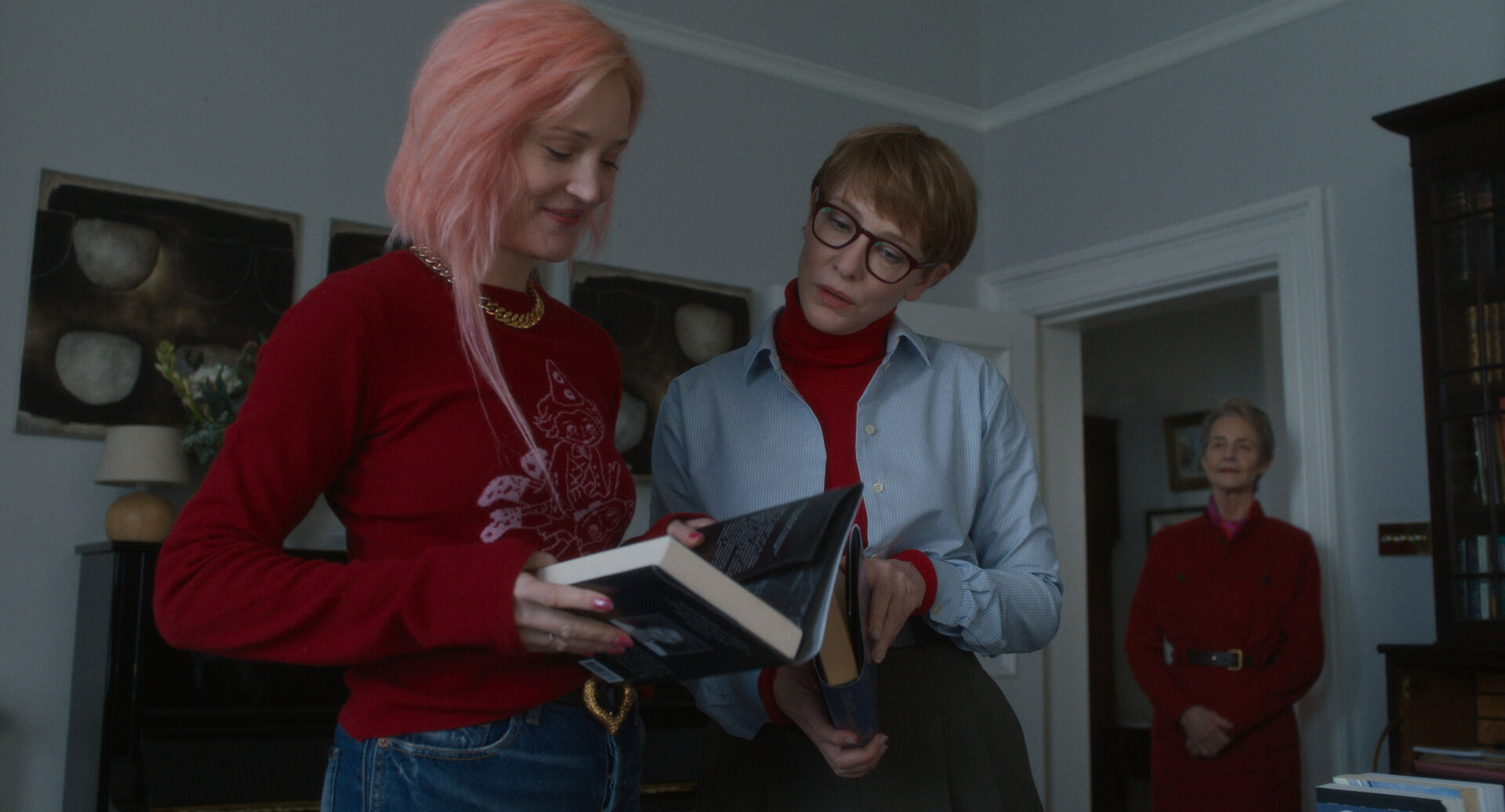 Father-Mother-Sister-Brother_st_2_jpg_sd-high