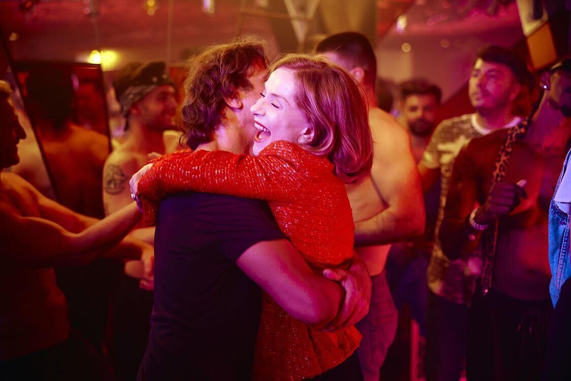 La-femme-la-plus-riche-du-monde_st_3_jpg_sd-low_Photo-by-Manuel-Moutier