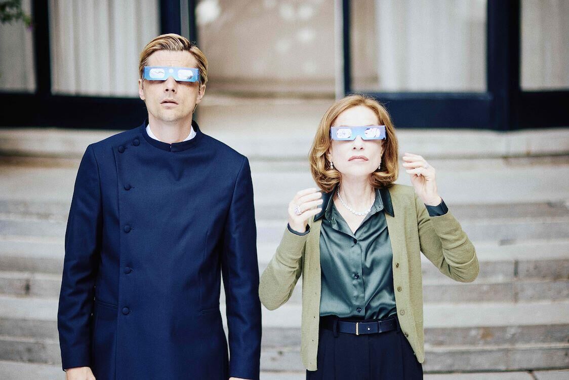 La-femme-la-plus-riche-du-monde_st_7_jpg_sd-low_Photo-by-Manuel-Moutier