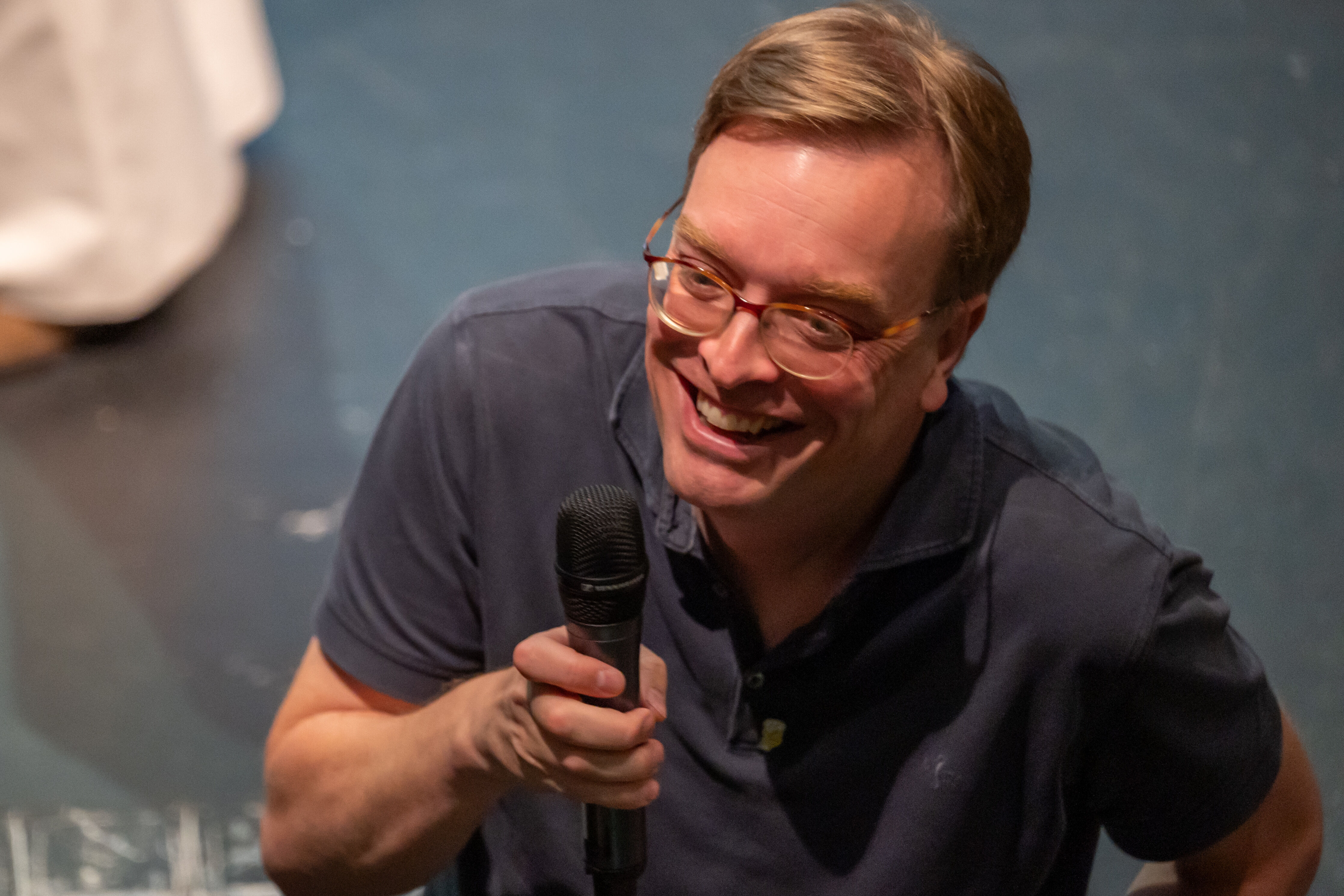 Te Gast: Humor met Inhoud