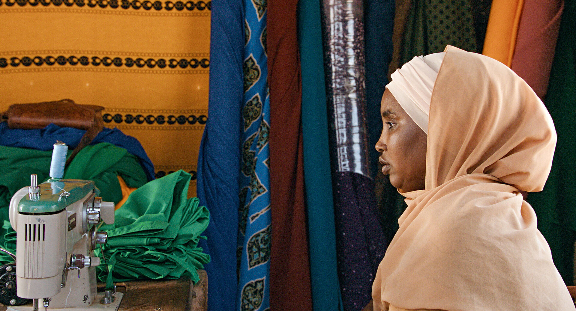 The-Village-Next-To-Paradise_st_4_jpg_sd-high_Freibeuter-Film